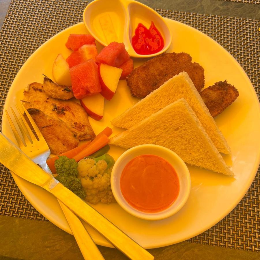 Thamel Seasons Hotel Kathmandu Bagian luar foto
